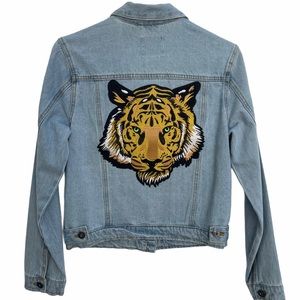 NWT Embellished jean jacket tiger head size S